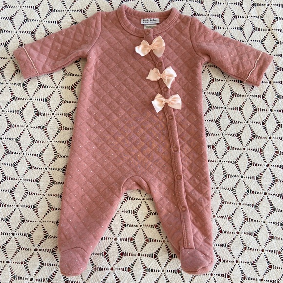 Nicole Miller 3-6 Mo Set of 2 Fancy Quilted Winter Holiday Sleepers with Bows - Picture 9 of 16